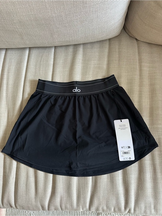 ALO Yoga Dresses & Skirts - Alo Match-point Skirt (New with tags)